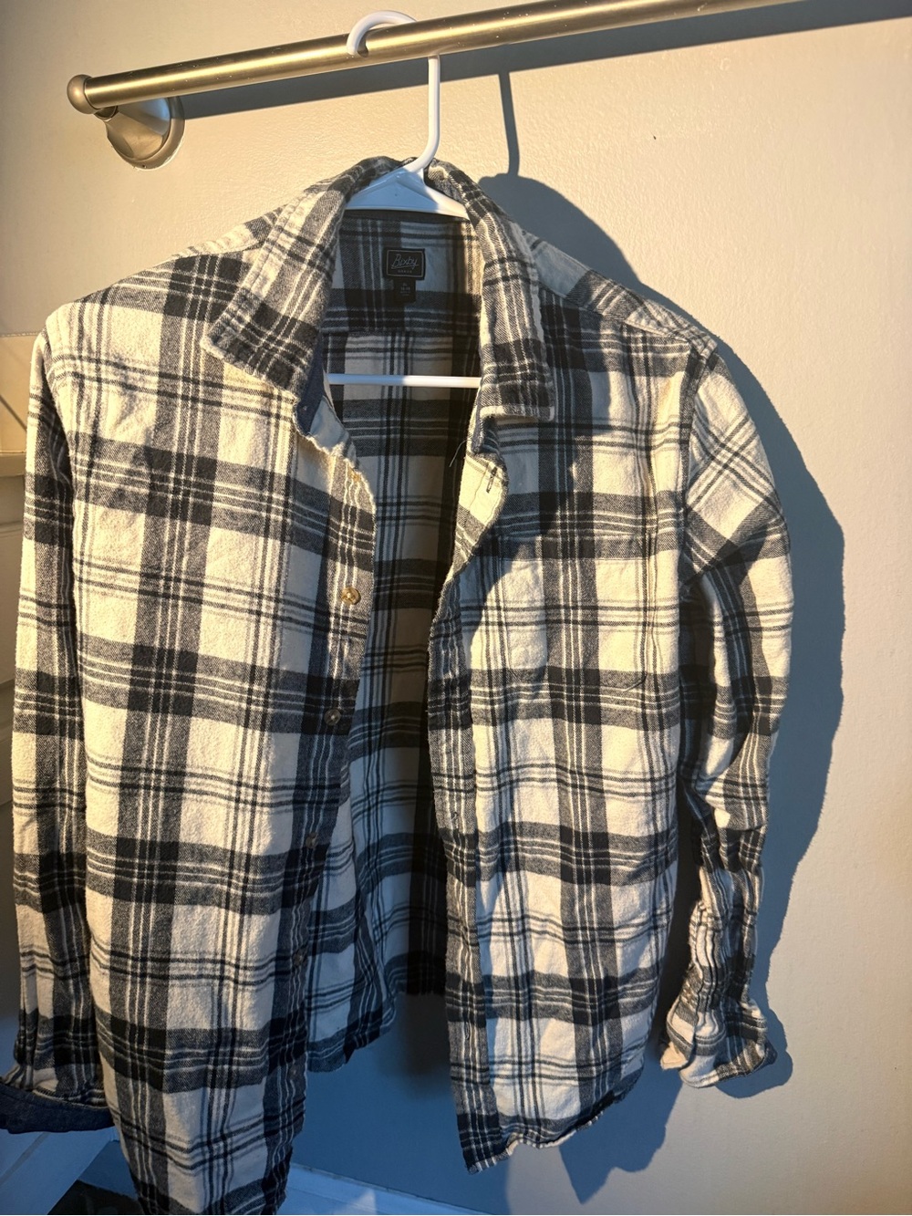 Men's Black & White Plaid Flannel Jacket Shirt - Rustic Casual